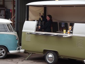 38bulli-wohnwagen---tuck-box---dub-box-limited-jpg